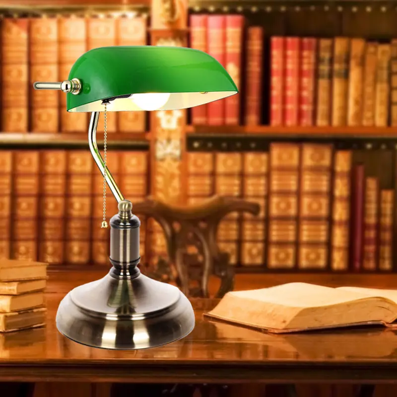 LAMPKA BIURKOWA VINTAGE BANKIERSKA NOCNA ZIELONY SZKLANY ABAŻUR RETRO E27