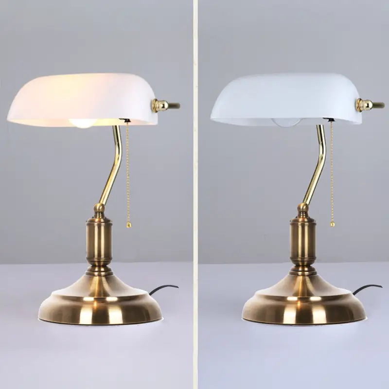 LAMPKA BIURKOWA VINTAGE BANKIERSKA NOCNA BIAŁY SZKLANY ABAŻUR RETRO E27