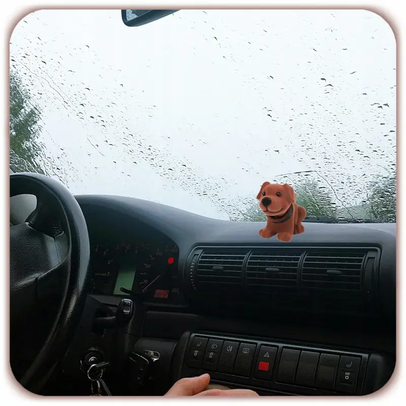 PIES Z KIWAJĄCĄ GŁOWĄ FIGURKA RETRO PSA JAMNIKA GADŻET PRL Z LAT 80 90 18CM