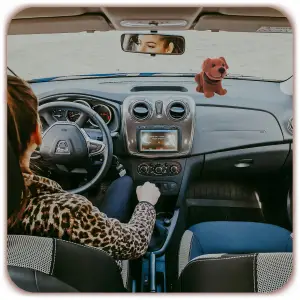 PIES Z KIWAJĄCĄ GŁOWĄ FIGURKA RETRO PSA JAMNIKA GADŻET PRL Z LAT 80 90 18CM