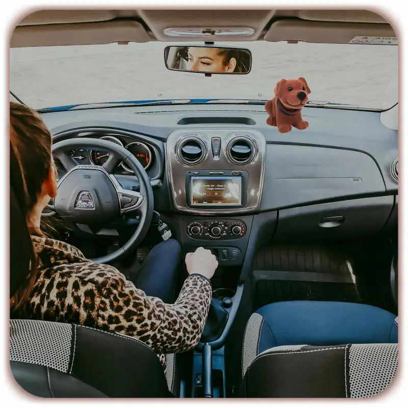 PIES Z KIWAJĄCĄ GŁOWĄ FIGURKA RETRO PSA JAMNIKA GADŻET PRL Z LAT 80 90 18CM