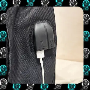 DUŻY PLECAK SZKOLNY TORNISTER MŁODZIEŻOWY ŚWIECĄCY ODBLASKOWY USB CZARNY