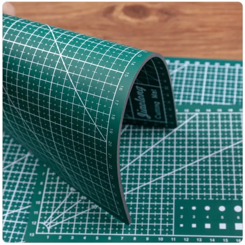MATA DO CIĘCIA SAMOGOJĄCA A4 MODELARSKA TECHNICZNA DWUSTRONNA 22 x 30