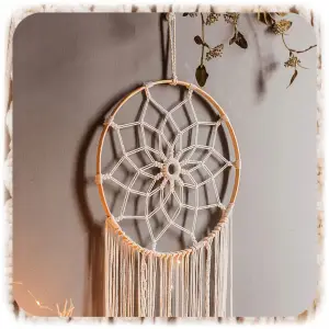 MAKRAMA NA ŚCIANĘ BOHO OZDOBA ŚCIENNA ZE SZNURKA ŁAPACZ SNÓW WISZĄCY LIŚCIE