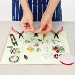 ZESTAW DO ROBIENIA BIŻUTERII XXL KORALIKI NARZĘDZIA KUFEREK 2062EL PREZENT