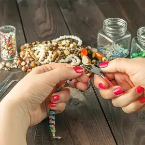 ZESTAW DO ROBIENIA BIŻUTERII XXL KORALIKI NARZĘDZIA KUFEREK 2062EL PREZENT