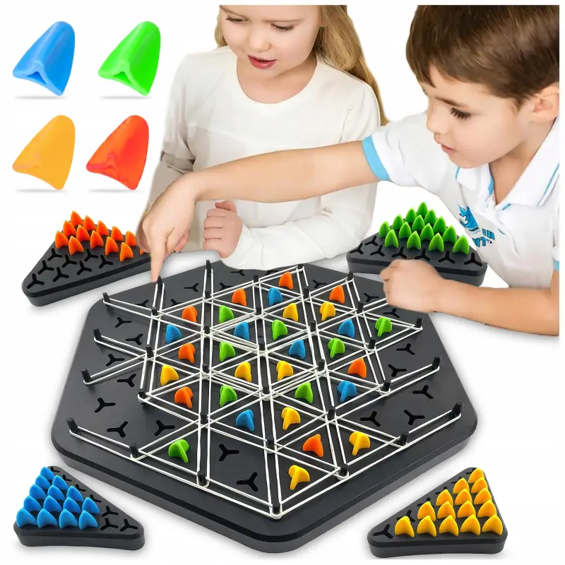 GRA LOGICZNA TRIGGLE GRA W TRÓJKĄTY STRATEGICZNA GUMKI RECEPTURKI 3D PIONKI