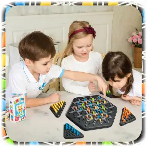GRA LOGICZNA TRIGGLE GRA W TRÓJKĄTY STRATEGICZNA GUMKI RECEPTURKI 3D PIONKI