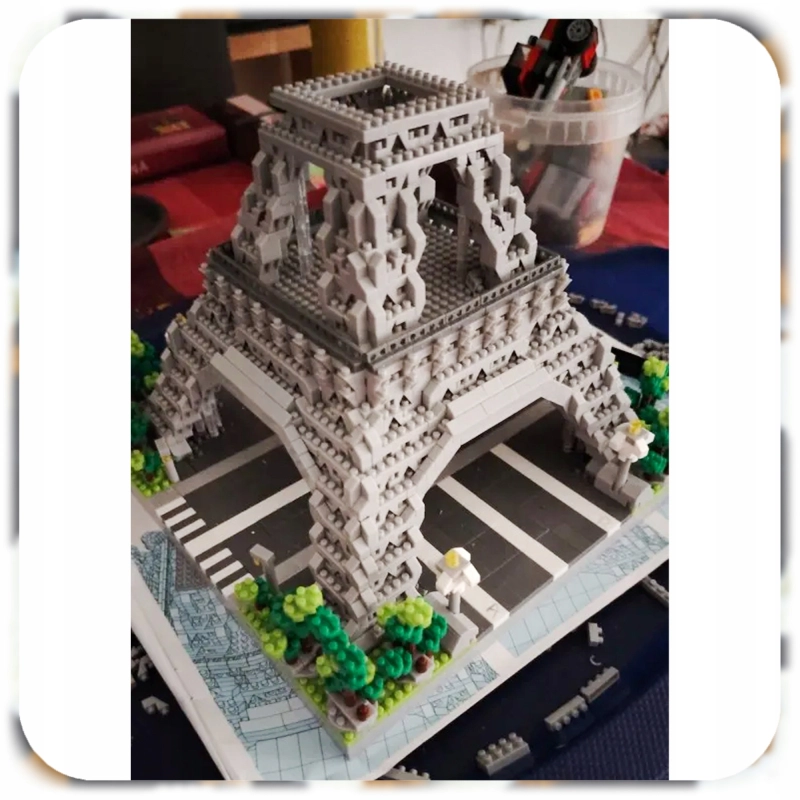 WIEŻA EIFFLA KLOCKI KONSTRUKCYJNE EIFFEL TOWER ZESTAW 2904 ELEMENTÓW XL